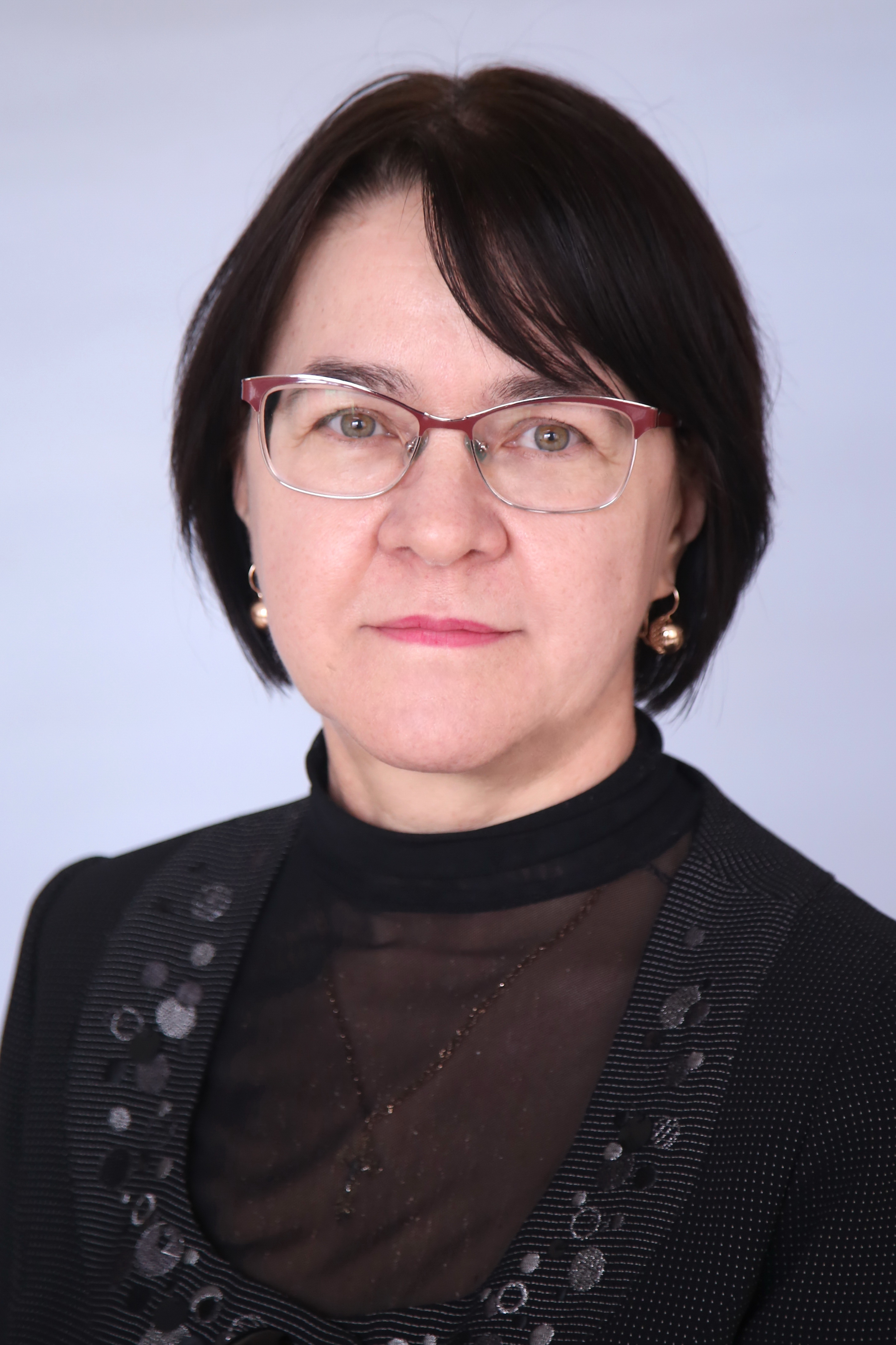 Травянова Елена Адольфовна.