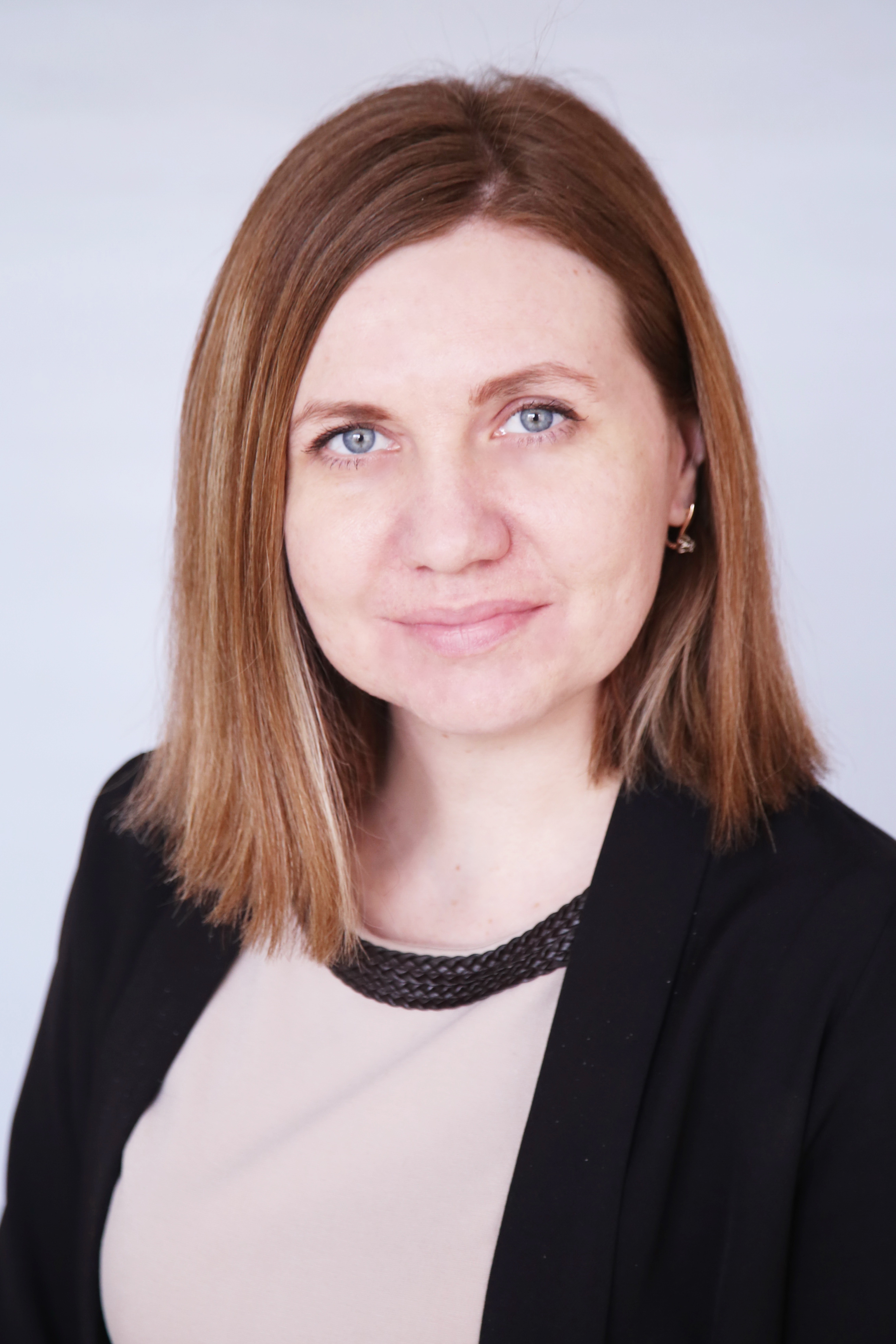 Амент Нина Павловна.